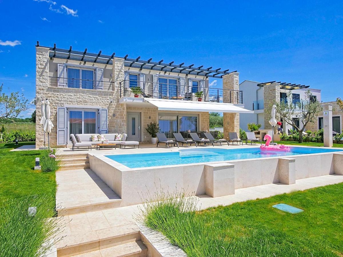 Villa Flamingo Kaštelir Buitenkant foto
