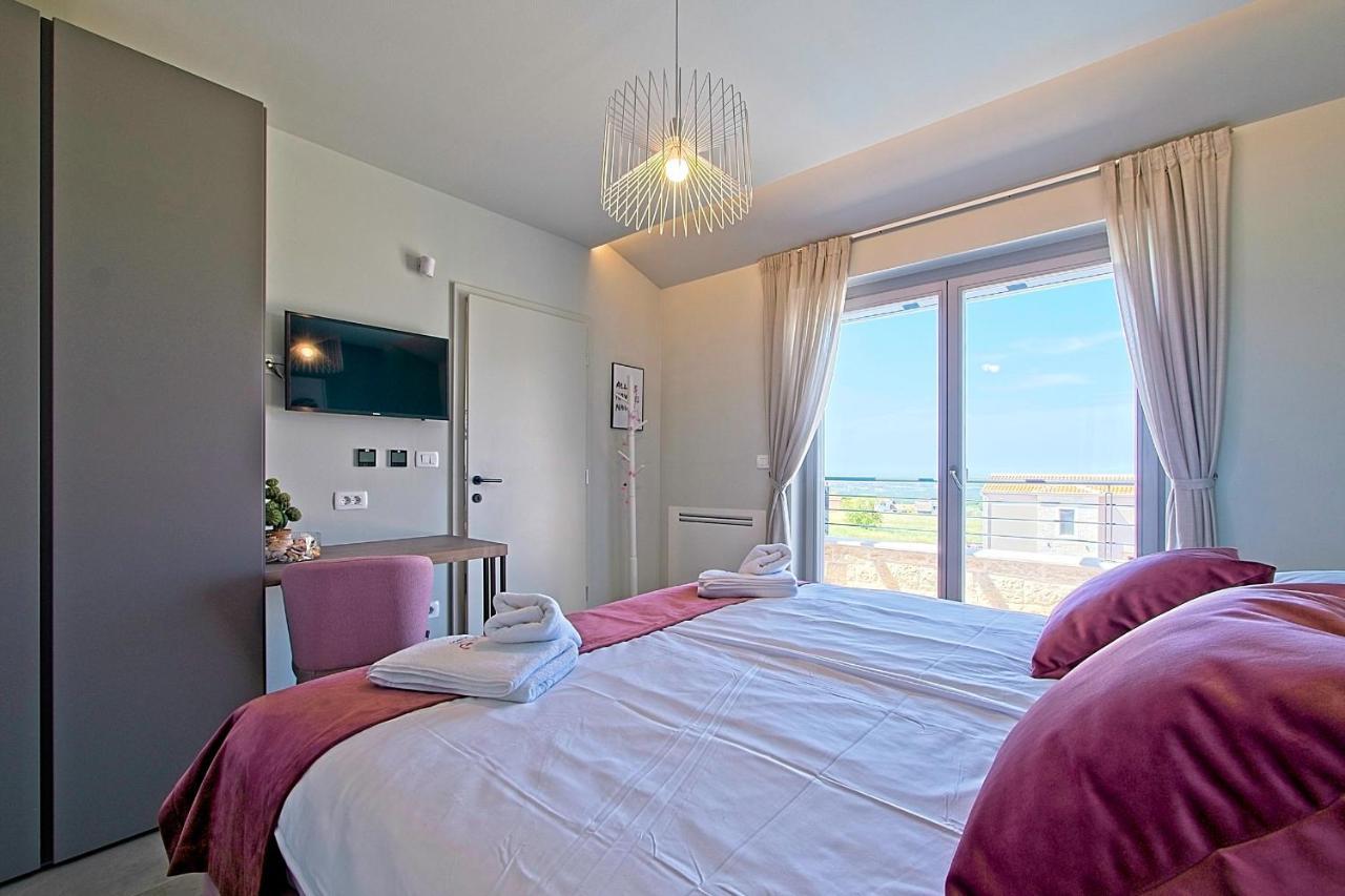 Villa Flamingo Kaštelir Buitenkant foto