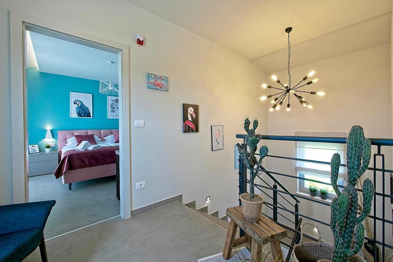 Villa Flamingo Kaštelir Buitenkant foto