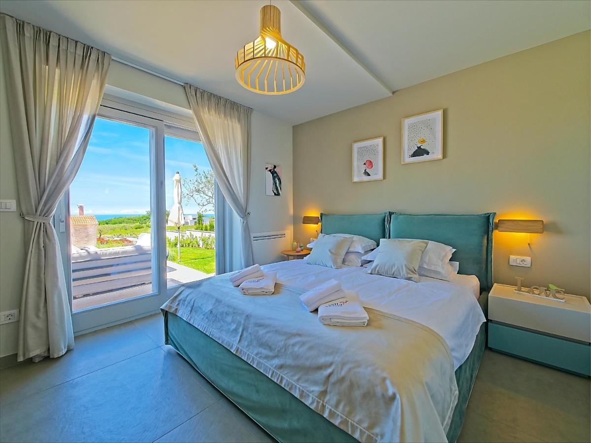 Villa Flamingo Kaštelir Buitenkant foto