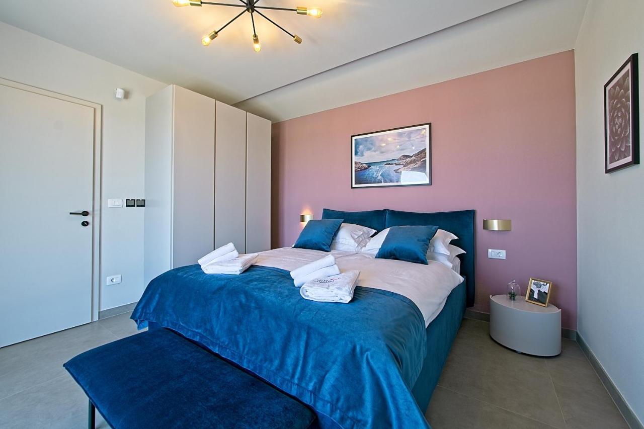 Villa Flamingo Kaštelir Buitenkant foto