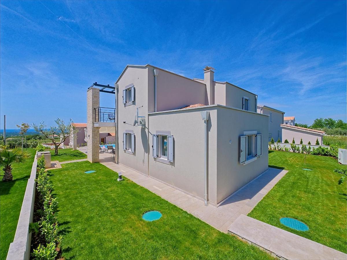 Villa Flamingo Kaštelir Buitenkant foto