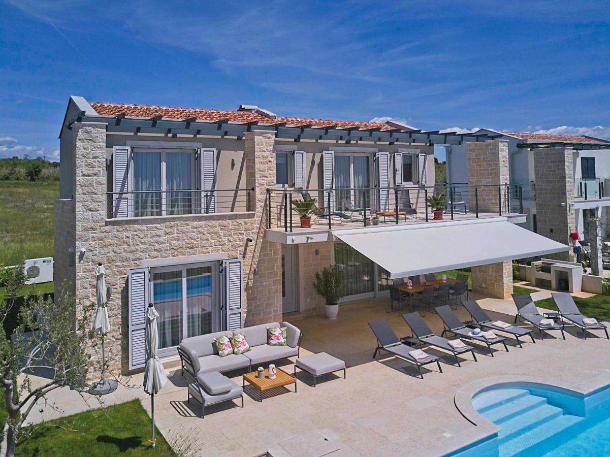 Villa Flamingo Kaštelir Buitenkant foto