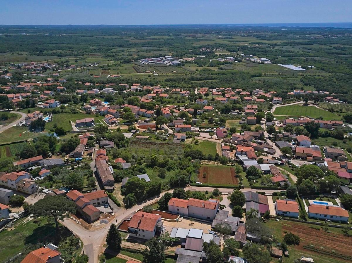 Villa Flamingo Kaštelir Buitenkant foto